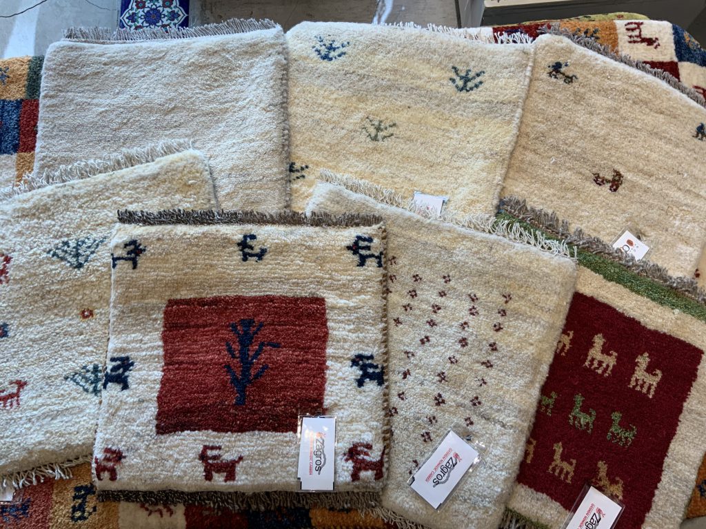 ギャッベ，かわいい，40×40，羊毛，手織り，セール，歳末セール
