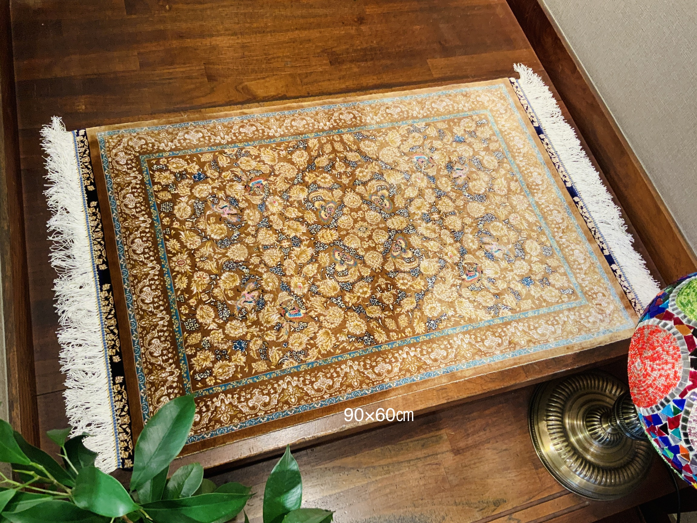 グランデシルク絨毯，バンブー素材，イラン，美しい絨毯，素敵な絨毯，パシャ